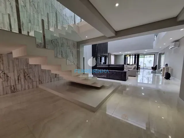 Casa com 450m² 4 quartos e 5 banheiros, à venda, no bairro Jardim do Golfe em São José dos Campos