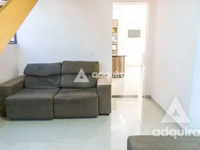 Sobrado com 324m² 4 quartos e 3 banheiros, à venda, no bairro Chapada em Ponta Grossa
