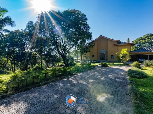 Casa com 1224m² 6 quartos e 7 banheiros, à venda, no bairro Condomínio Iolanda em Taboão Da Serra