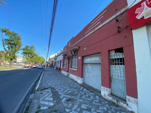 Casa com 154m², à venda, no bairro Centro em Pelotas