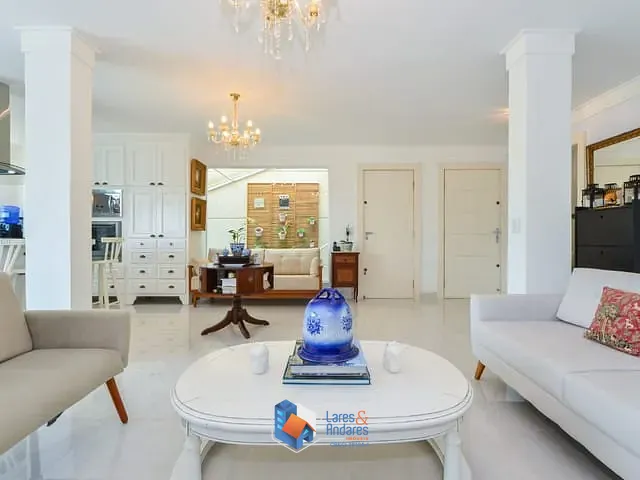 Casa com 271m² 4 quartos e 6 banheiros, à venda, no bairro Brooklin em São Paulo