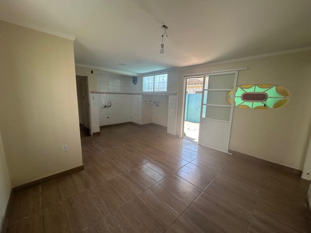 Casa com 300m² 4 quartos e 4 banheiros, à venda, no bairro Areal em Pelotas