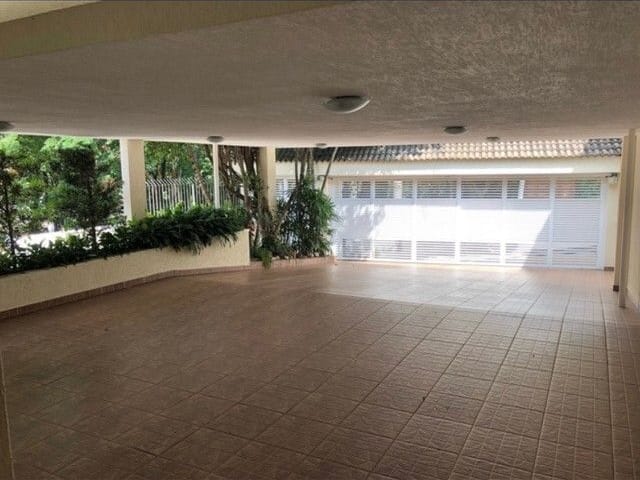 Casa com 500m² 4 quartos e 6 banheiros, à venda, no bairro Parque Colonial em São Paulo