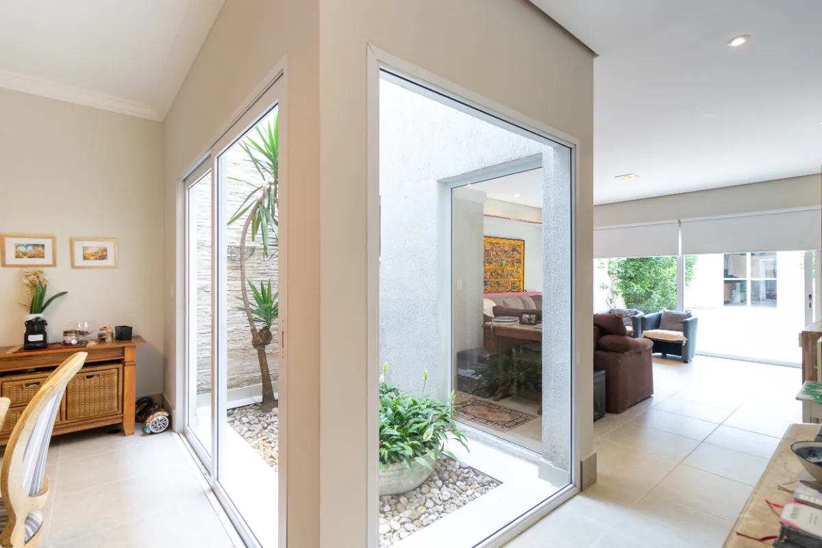 Casa para venda em Vila Monumento com 3 quartos, sendo 1 suíte, 155m²