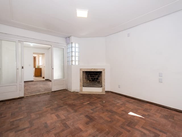 Casa com 170m² 3 quartos e 2 banheiros, à venda, no bairro Centro em Pelotas