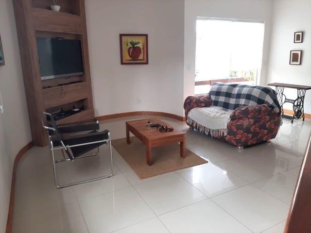 Casa com 250m² 3 quartos e 2 banheiros, à venda, no bairro Urbanova em São José dos Campos