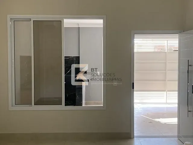Casa com 150m² 3 quartos e 2 banheiros, à venda, no bairro Jardim Residencial Nova Veneza em Indaiatuba