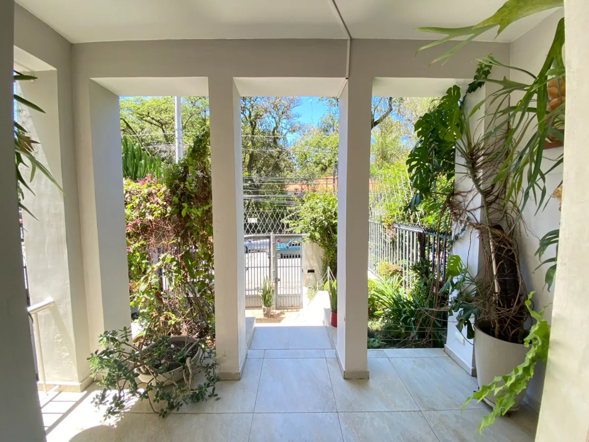 Casa para venda em Liberdade com 3 quartos, sendo 1 suíte , 256m²