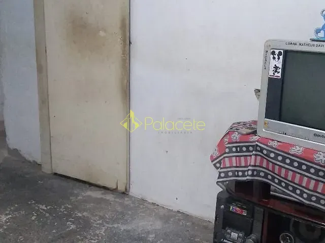 Casa com 250m² 3 quartos e 2 banheiros, à venda, no bairro Santa Luzia em Guaratinguetá