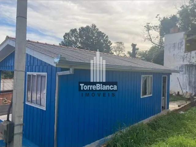 Casa com 252m² 2 quartos e 1 banheiro, à venda, no bairro Uvaranas em Ponta Grossa