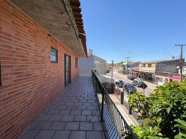 Casa com 792m² 6 quartos e 5 banheiros, à venda, no bairro Fragata em Pelotas
