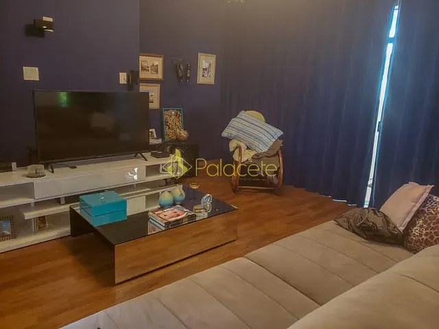 Casa com 328m² 3 quartos e 4 banheiros, à venda, no bairro Nossa Senhora do Perpétuo Socorro em Pindamonhangaba