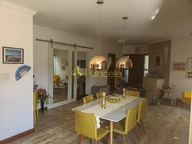 Casa com 328m² 3 quartos e 4 banheiros, à venda, no bairro Nossa Senhora do Perpétuo Socorro em Pindamonhangaba