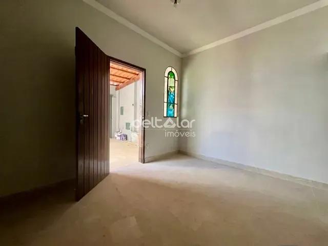 Casa com 110m² 2 quartos e 2 banheiros, para alugar, no bairro Jaraguá em Belo Horizonte