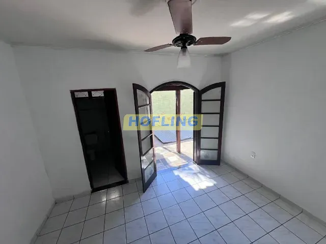 Casa com 300m² 3 quartos e 2 banheiros, à venda, no bairro Jardim Bela Vista em Rio Claro