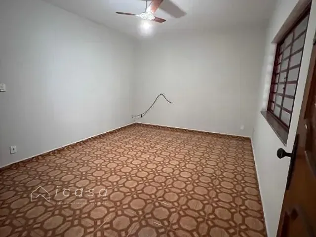 Casa com 202m² 3 quartos e 1 banheiro, à venda, no bairro Vila Resende em Caçapava