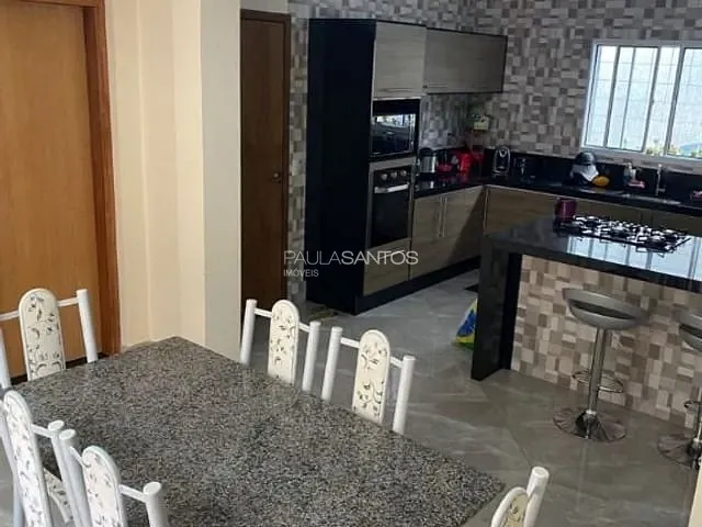 Casa com 265m² 3 quartos e 2 banheiros, à venda, no bairro Jardim Itanguá em Sorocaba