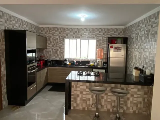 Casa com 265m² 3 quartos e 2 banheiros, à venda, no bairro Jardim Itanguá em Sorocaba