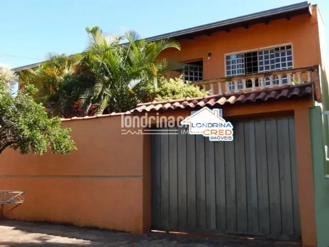Casa com 540m² 4 quartos e 2 banheiros, à venda, no bairro Recreio em Londrina