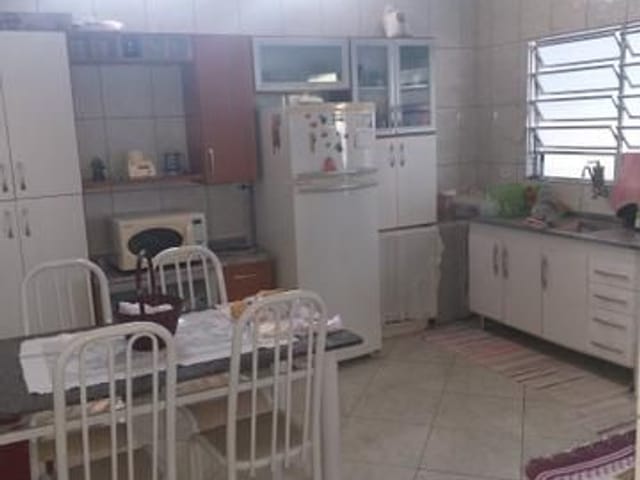 Casa com 250m² 5 quartos e 6 banheiros, à venda, no bairro Jardim Cibele em Carapicuíba