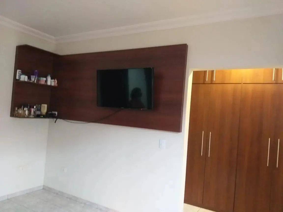 Casa, 3 quartos, 260 m² - Foto 9