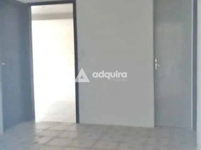 Casa com 275m² 3 quartos e 1 banheiro, à venda, no bairro Chapada em Ponta Grossa