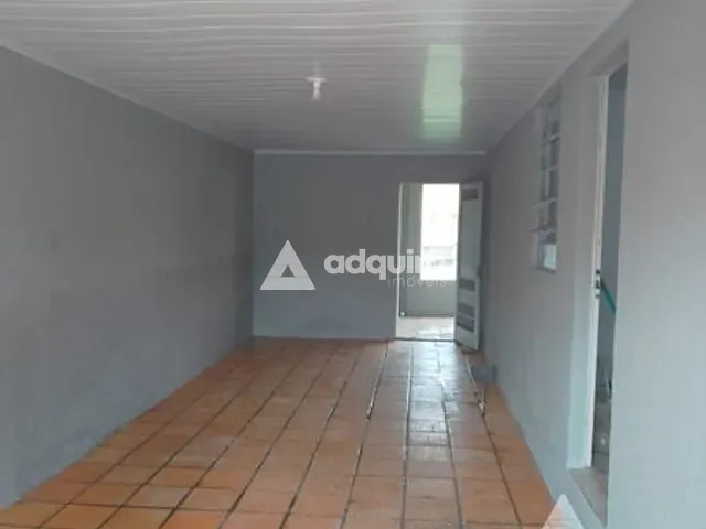 Casa com 275m² 3 quartos e 1 banheiro, à venda, no bairro Chapada em Ponta Grossa