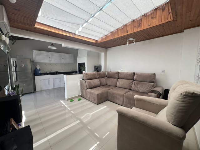 Casa com 160m² 2 quartos e 2 banheiros, à venda, no bairro Fragata em Pelotas