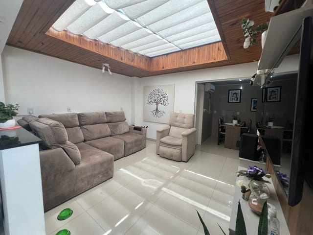 Casa com 160m² 2 quartos e 2 banheiros, à venda, no bairro Fragata em Pelotas