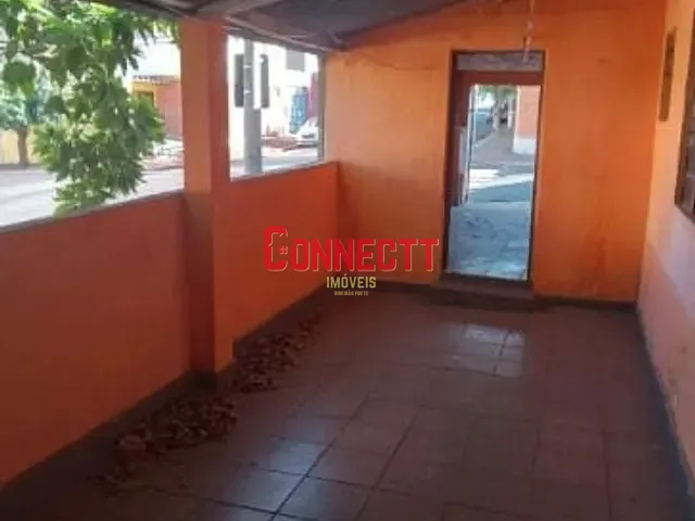 Casa com 200m² 3 quartos e 1 banheiro, à venda, no bairro Jardim Palma Travassos em Ribeirão Preto