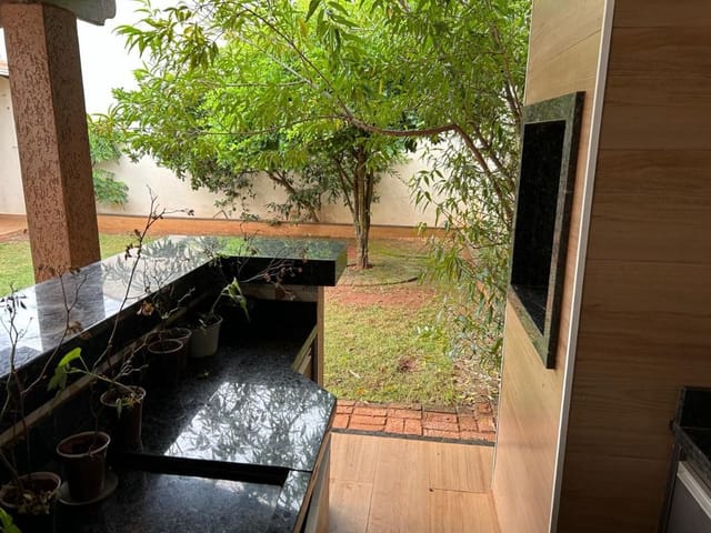Foto do Casa - Casa com 3 dormitórios para alugar, 150 m² por R$ 2.538,13/mês - Recanto da Terra - Uberaba/MG | ZUCATO IMOBILIARIA LTDA