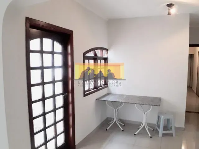 Casa com 300m² 5 quartos e 5 banheiros, para alugar, no bairro Jardim Santa Genebra II (Barao Geraldo) em Campinas