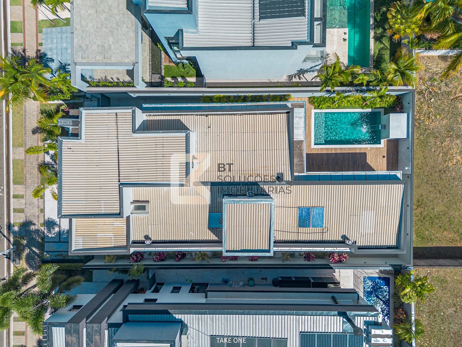 Casa, 3 quartos, 261 m² - Foto 2