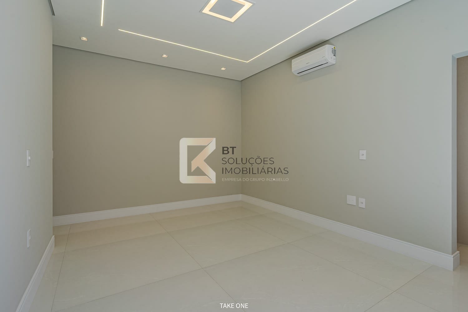 Casa, 3 quartos, 261 m² - Foto 24