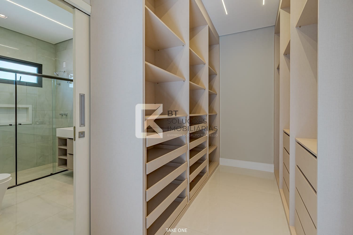 Casa, 3 quartos, 261 m² - Foto 29