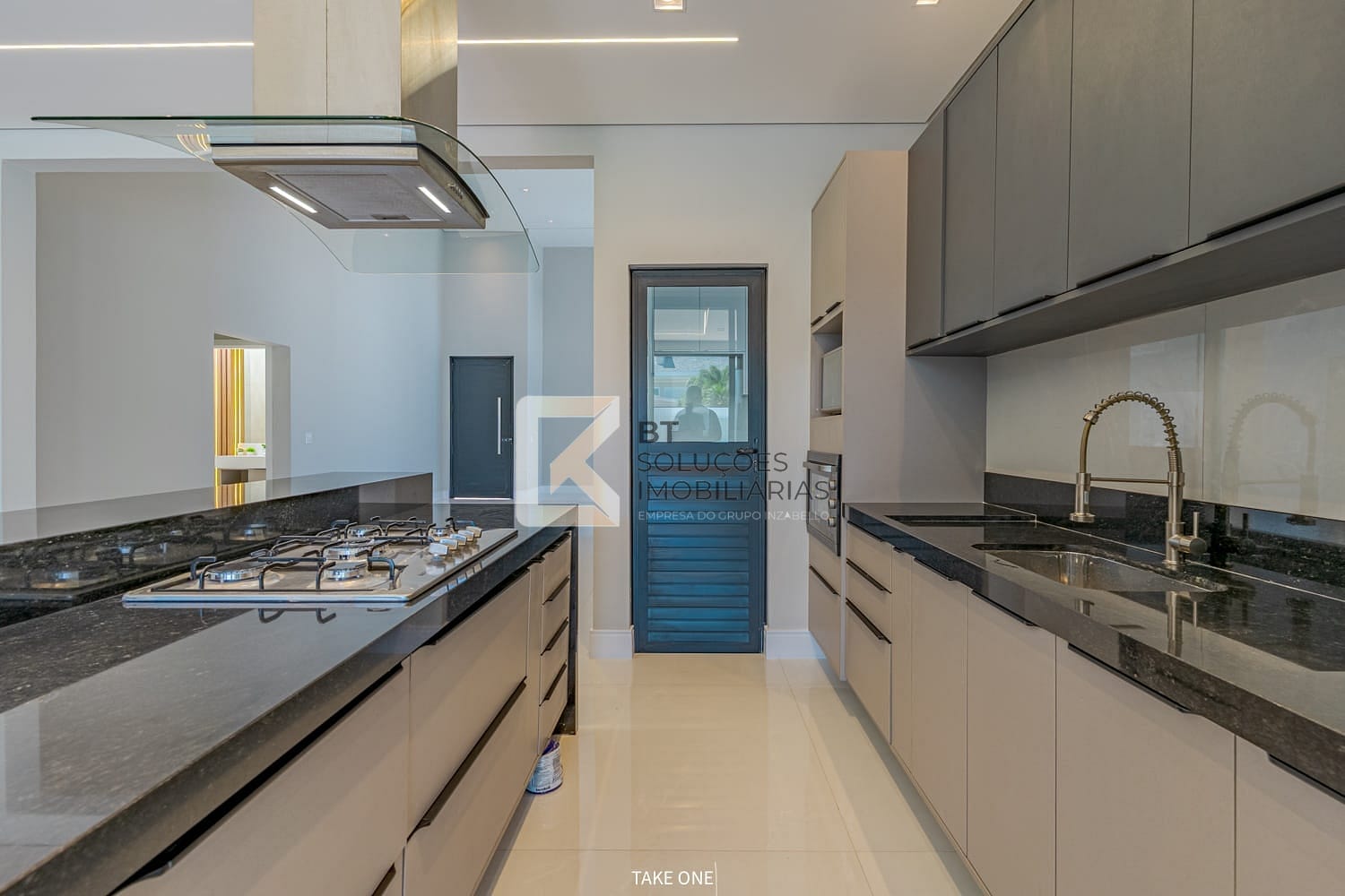 Casa, 3 quartos, 261 m² - Foto 15