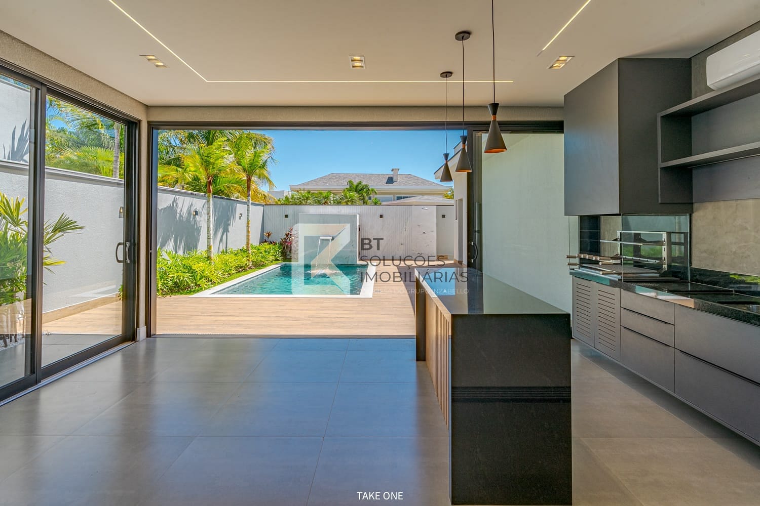 Casa, 3 quartos, 261 m² - Foto 37