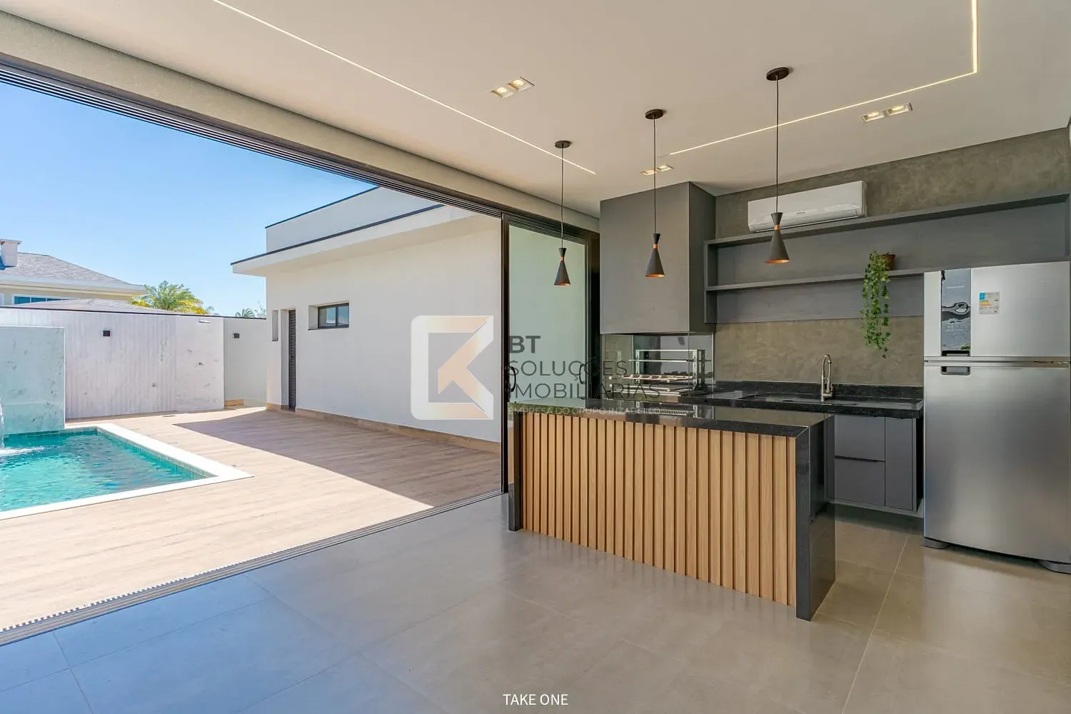 Casa, 3 quartos, 261 m² - Foto 38