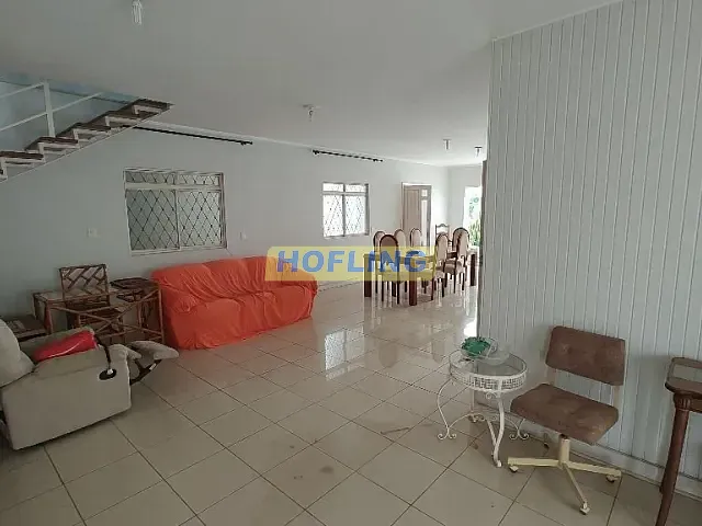 Casa com 346m² 4 quartos e 2 banheiros, para alugar, no bairro Saúde em Rio Claro