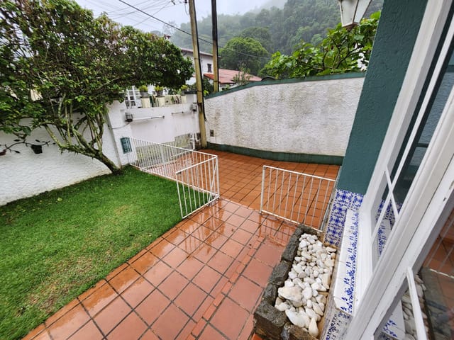 Casa com 309m² 4 quartos e 2 banheiros, à venda, no bairro Centro em Petrópolis