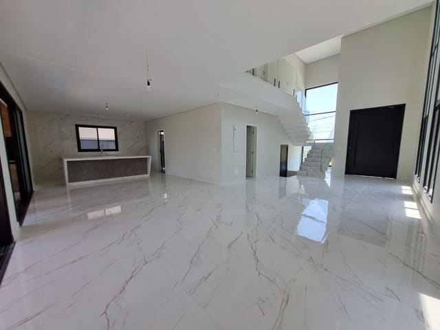 Casa com 450m² 4 quartos e 5 banheiros, à venda, no bairro Condomínio Residencial Jaguary em São José dos Campos
