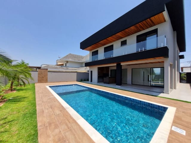 Casa com 450m² 4 quartos e 5 banheiros, à venda, no bairro Condomínio Residencial Jaguary em São José dos Campos