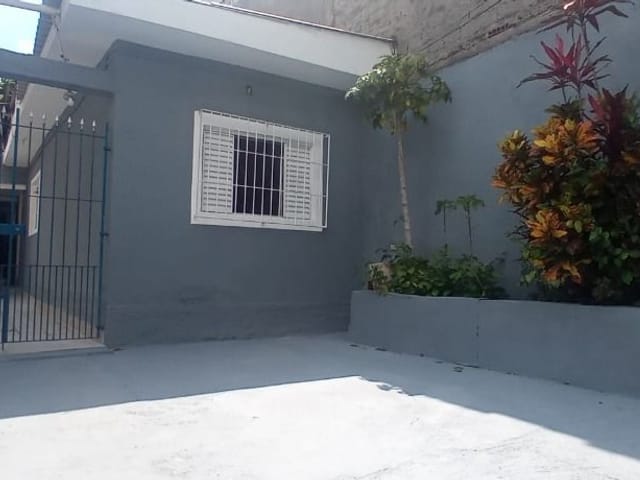 Casa com 150m² 2 quartos e 2 banheiros, à venda, no bairro Baronesa em Osasco