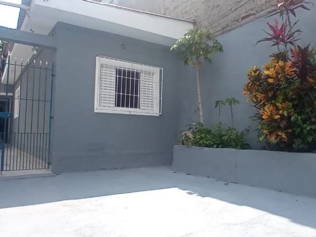 Casa com 150m² 2 quartos e 2 banheiros, à venda, no bairro Baronesa em Osasco