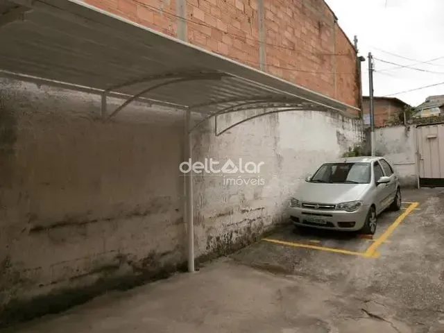 Casa com 70m² 2 quartos e 1 banheiro, para alugar, no bairro Céu Azul em Belo Horizonte