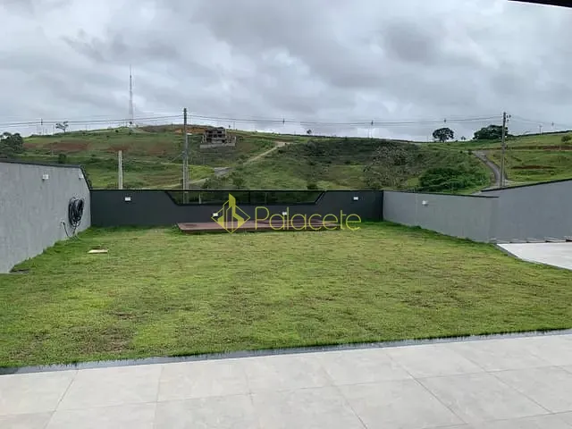 Casa com 760m² 4 quartos e 5 banheiros, à venda, no bairro Caixa D'água em Taubaté