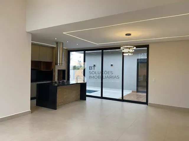Casa com 300m² 3 quartos e 4 banheiros, à venda, no bairro Vila Rubens em Indaiatuba