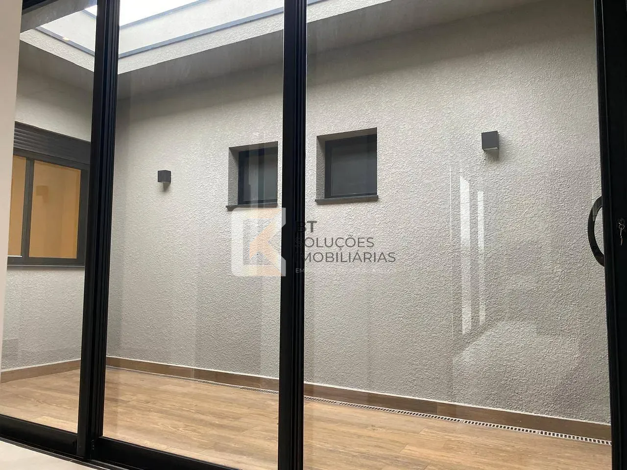 Casa, 3 quartos, 204 m² - Foto 2