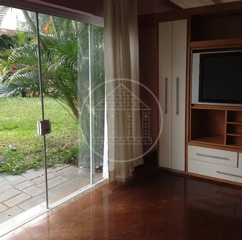 Casa, 4 quartos, 250 m² - Foto 6