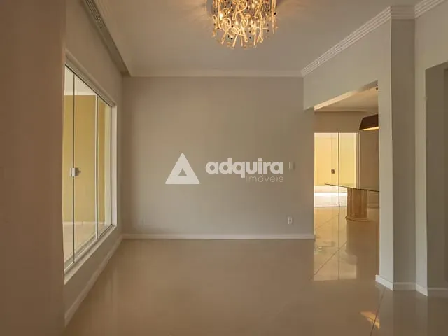 Casa com 427m² 3 quartos e 3 banheiros, à venda, no bairro Colônia Dona Luíza em Ponta Grossa
